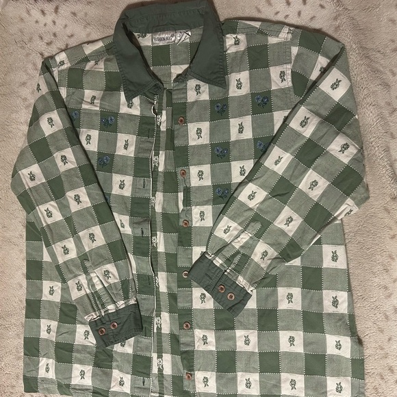Fashion Bug Green and White Plaid Shirt with Blue Floral Accents - Picture 2 of 8